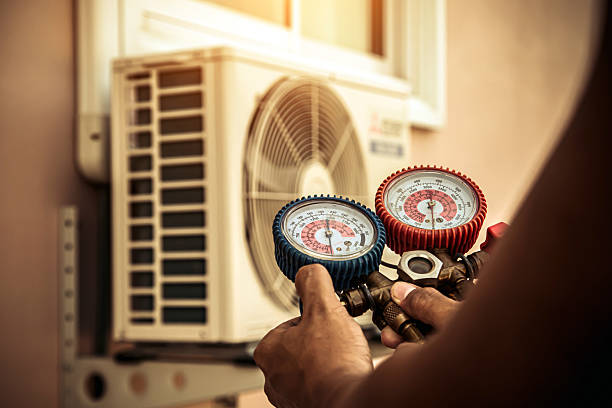 Professional Hvac technician working in Hobart, OK